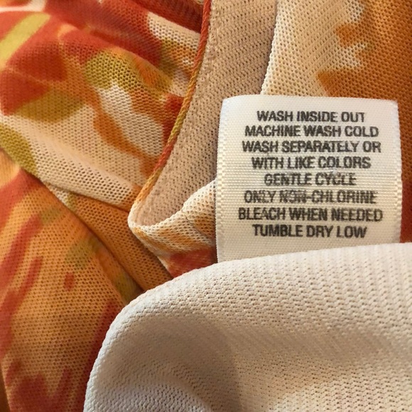 RELATIVITY Preloved Sleeveless Tropical Print Top - Picture 7 of 7